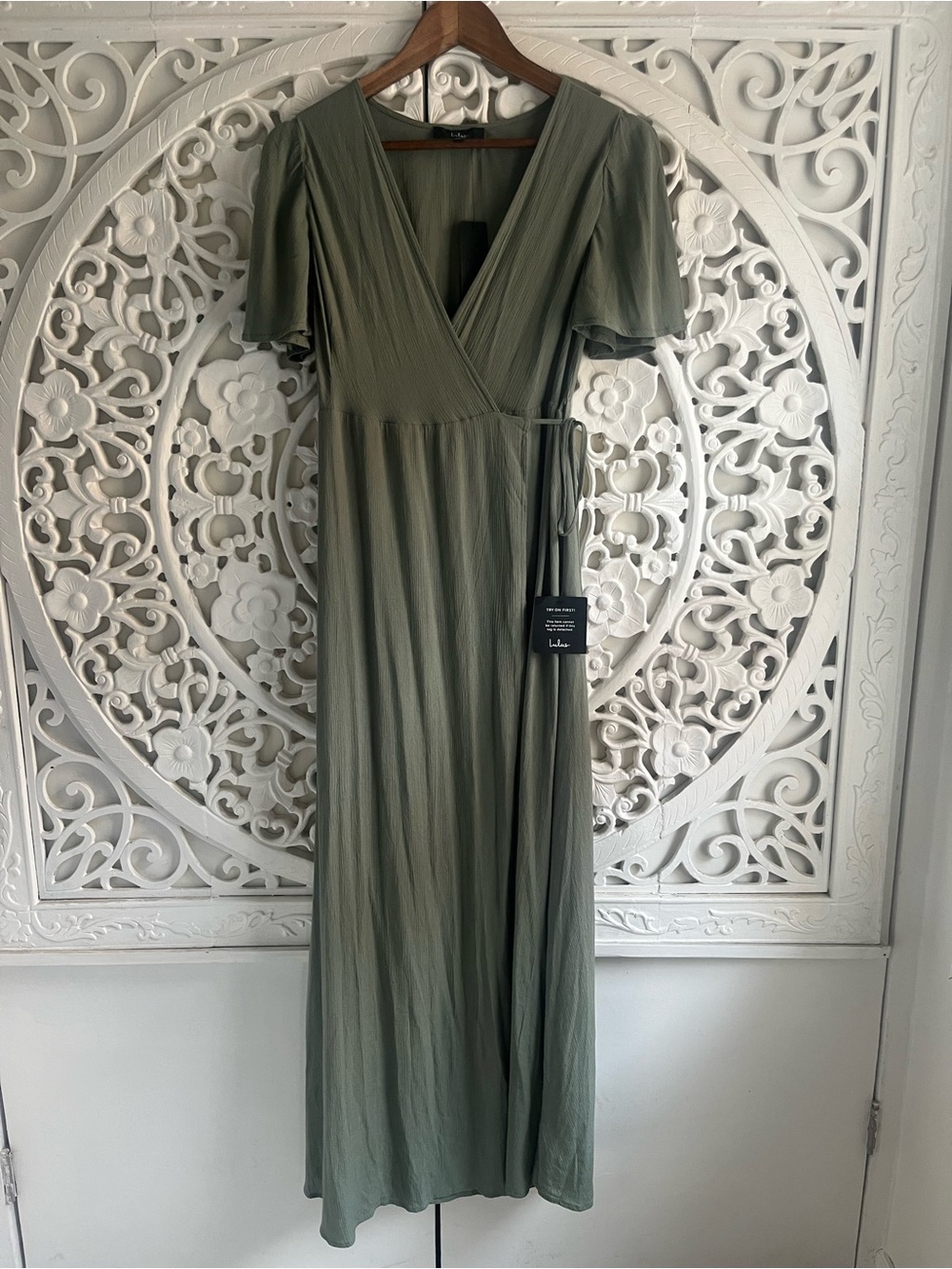 Lulus Sage Green Wrap Midi Dress Flutter Sleeve Small NWT